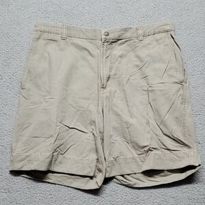 Columbia Men's Khaki Flat-Front Shorts Size 34